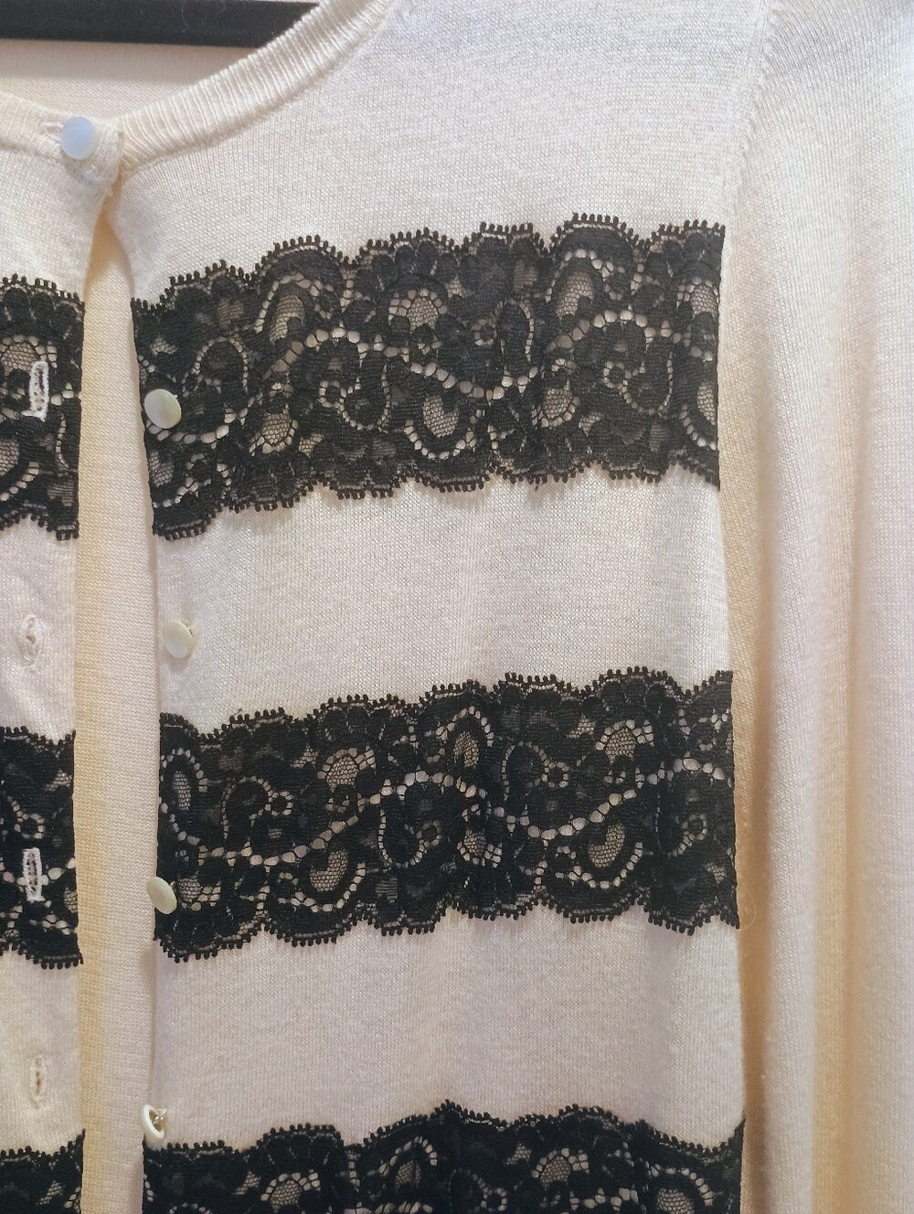 Ann Taylor Light Weight Cream Cardigan with Black Lace Accents - Picture 4 of 4